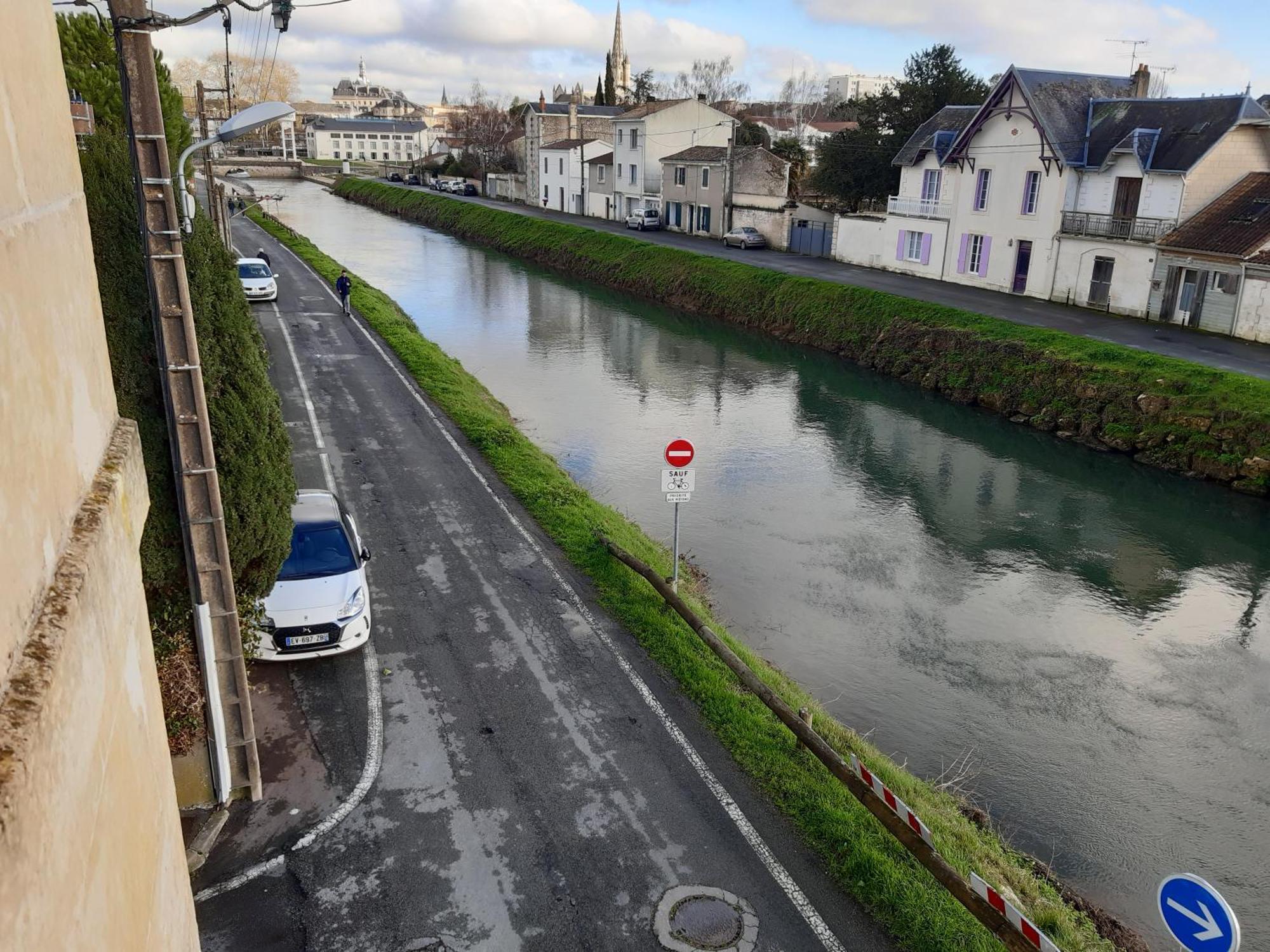 Appartamento Niort Au Bord De L'Eau 3 Esterno foto