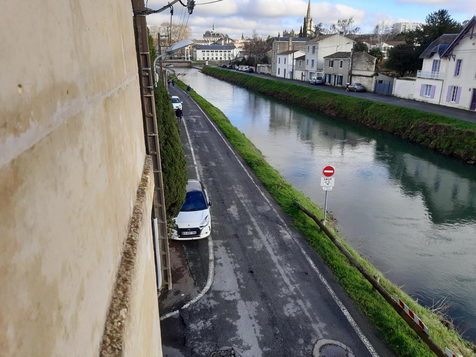 Appartamento Niort Au Bord De L'Eau 3 Esterno foto